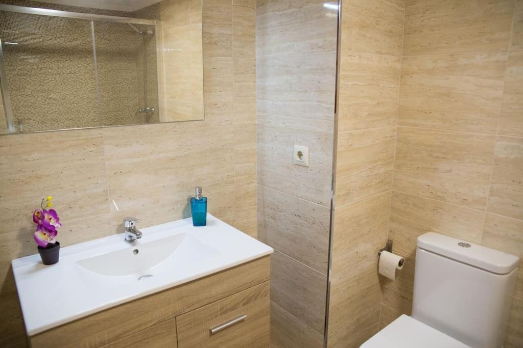 א-קורוניה A Casa Da Moreira - Casa Rural En Ponte Maceira מראה חיצוני תמונה