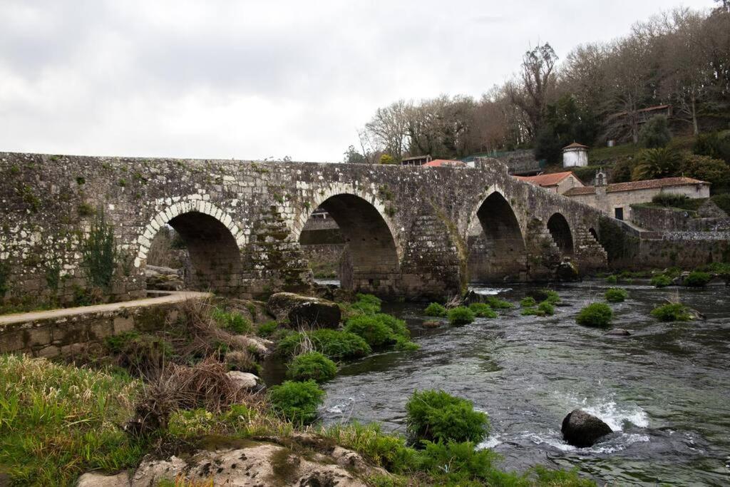 א-קורוניה A Casa Da Moreira - Casa Rural En Ponte Maceira מראה חיצוני תמונה