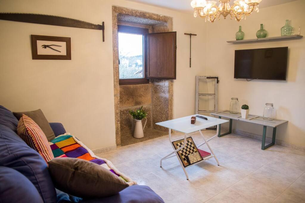 א-קורוניה A Casa Da Moreira - Casa Rural En Ponte Maceira מראה חיצוני תמונה