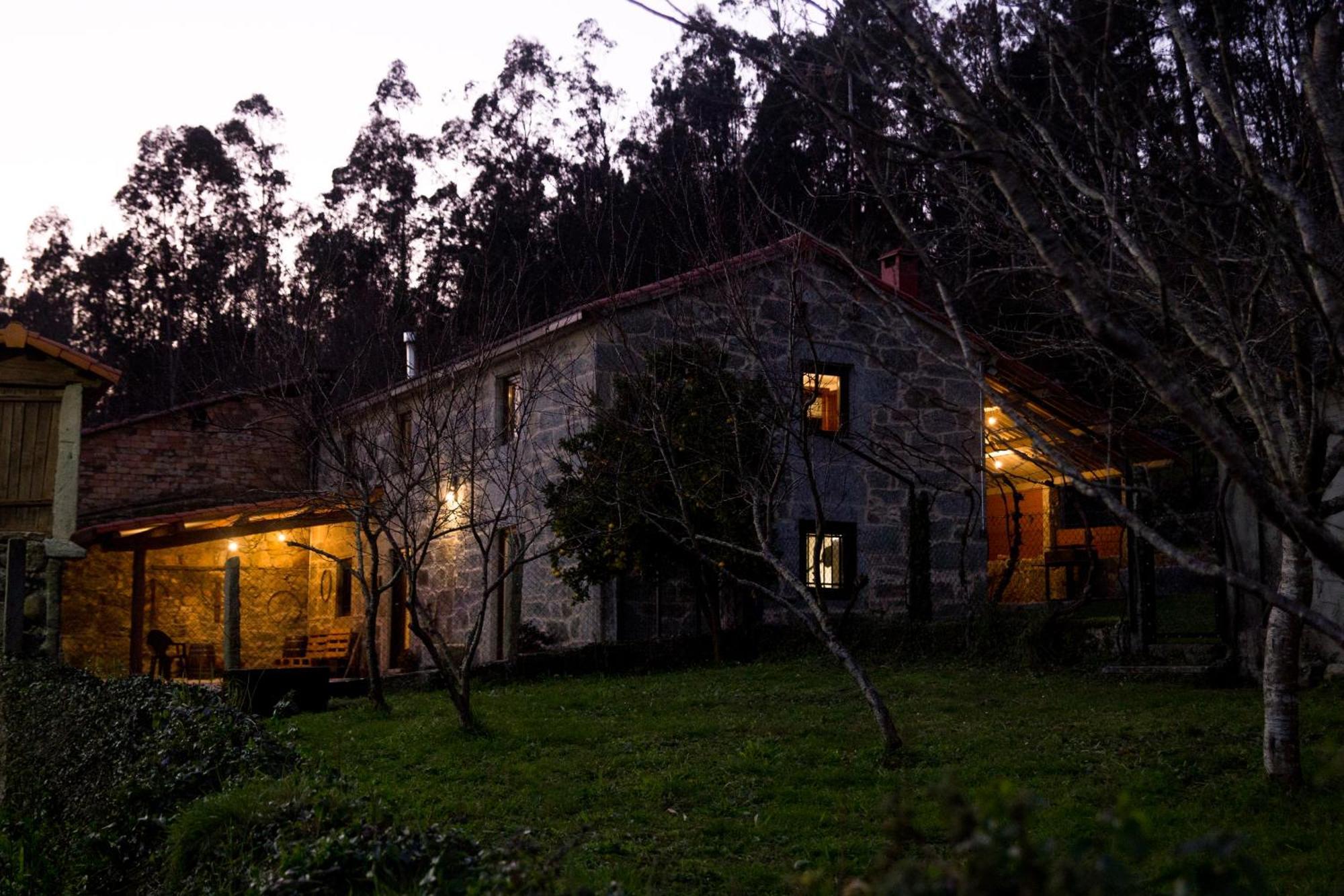 א-קורוניה A Casa Da Moreira - Casa Rural En Ponte Maceira מראה חיצוני תמונה